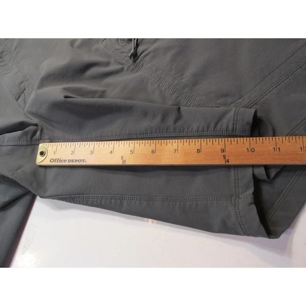 The North Face Mens 40 Gray Nylon Cargo Shorts Hiking Activewear Stretch